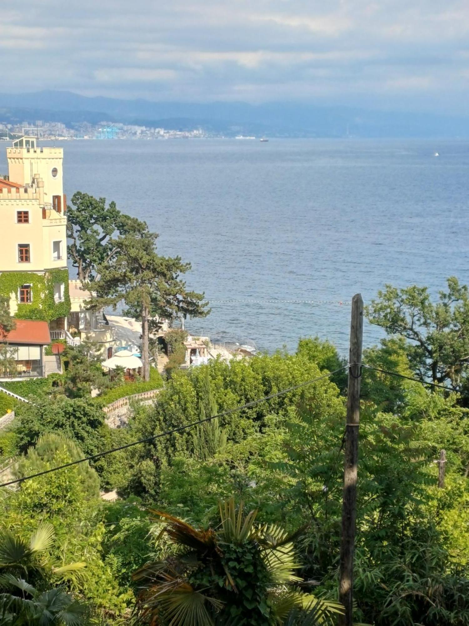 Apartment Zdenka - 100 M From The Beach Opatija Eksteriør bilde